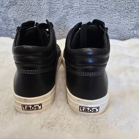 Taos Winner Black Leather Sneaker Women's Size 6 High Top Lace up & zipper NEW - Picture 3 of 9